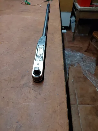 Llave dinamométrica Britool industrial peso 7 k