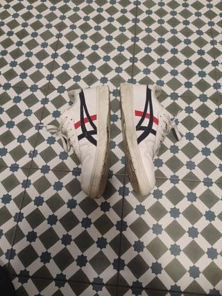 Zapatillas Asics Vintage Talla 41.5 Talla europea.