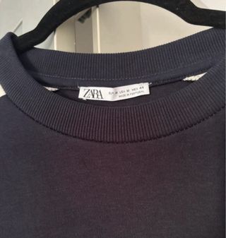 Sudadera Zara azul marino y blanco