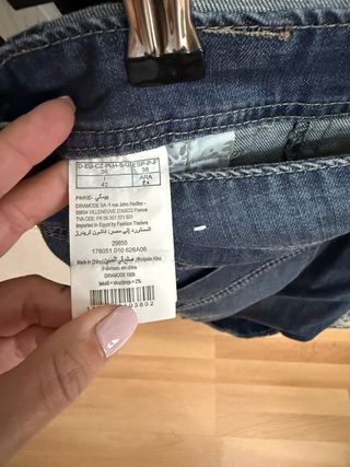 Peto vaquero corto con tirantes