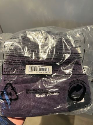 Gorro Supreme Morado