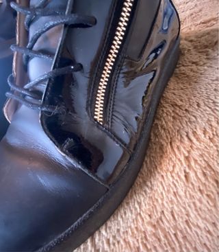 Giuseppe Zanotti Kriss