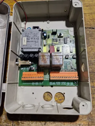 Placa puerta de garaje Clemsa Clas 6.1 trifasica