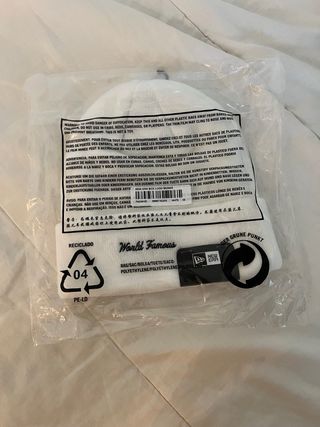 Gorro Supreme New Era Blanco