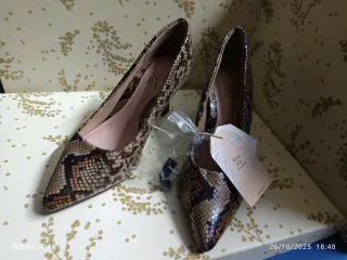 Zapatos de tacón,  estampado de Serpiente Talla 37