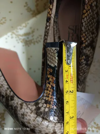 Zapatos de tacón,  estampado de Serpiente Talla 37