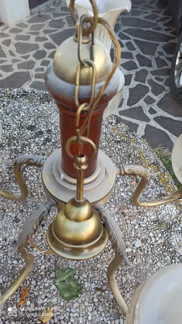 Lampadario vintage vetro e metallo