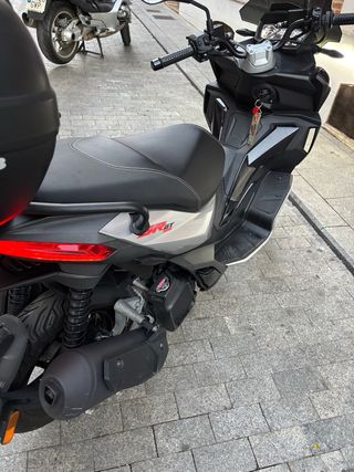 Aprilia SR GT 125