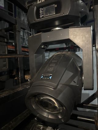 Cabezal móvil LED 600W