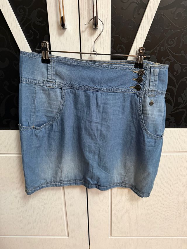 Falda vaquera corta