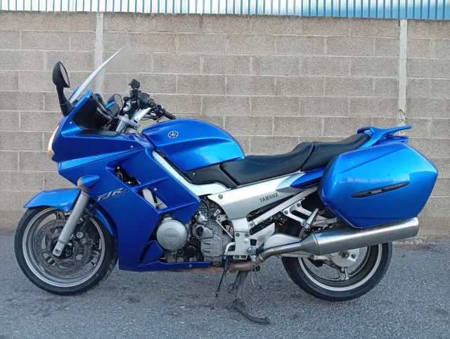 Yamaha FJR 1300 Azul