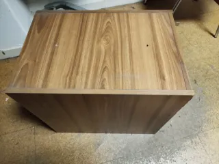 Cajonera de oficina de madera