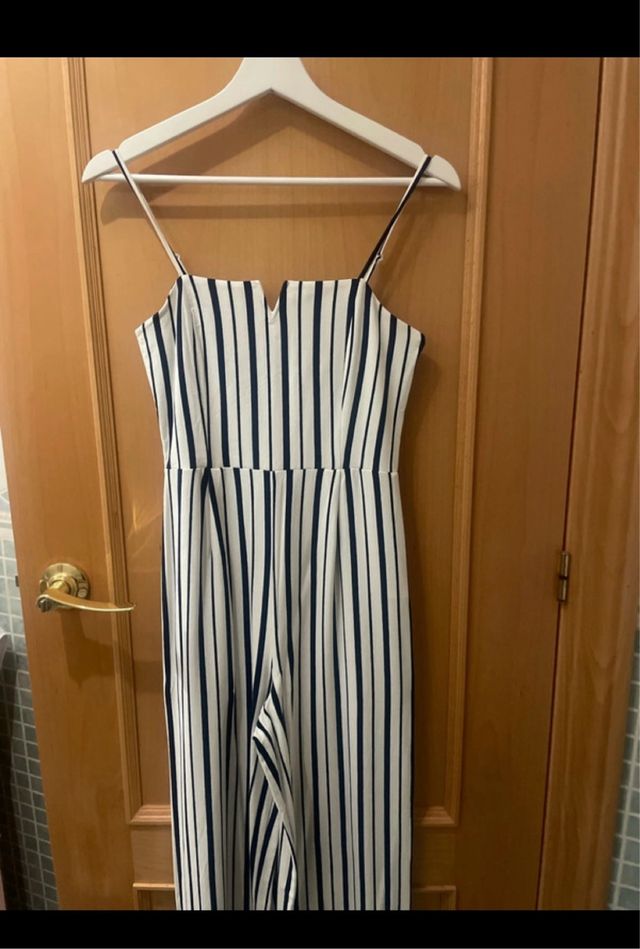 Mono Bershka rayas blanco y negro