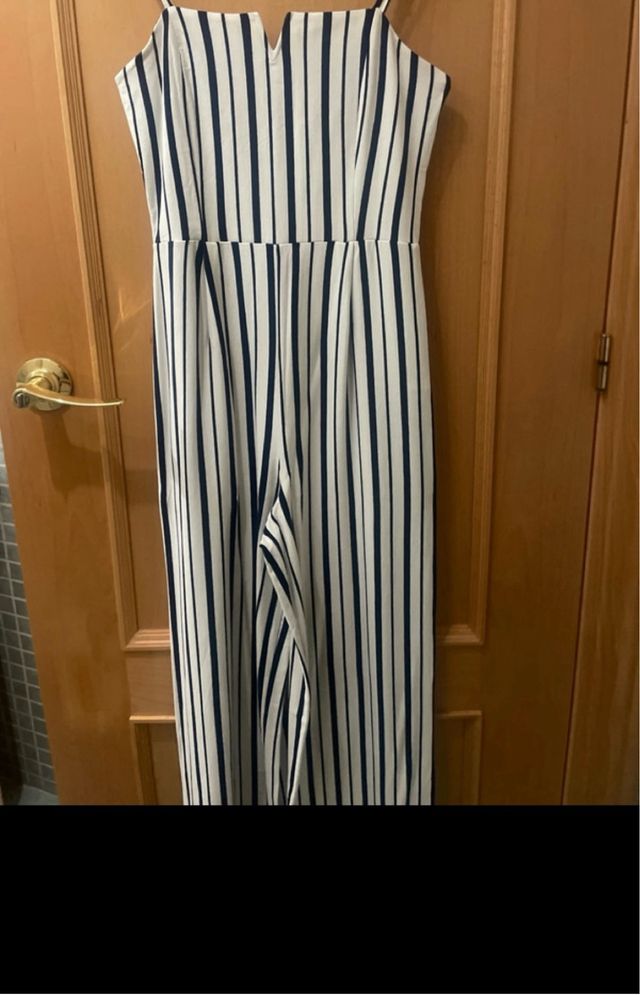 Mono Bershka rayas blanco y negro