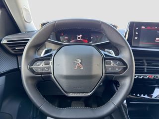 Peugeot 2008 Allure Pack BlueHDi 130 EAT8