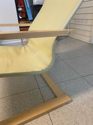 Butaca mecedora Ikea con cojín