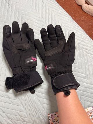 Guantes Moto IXON Mujer Negros y Rosas