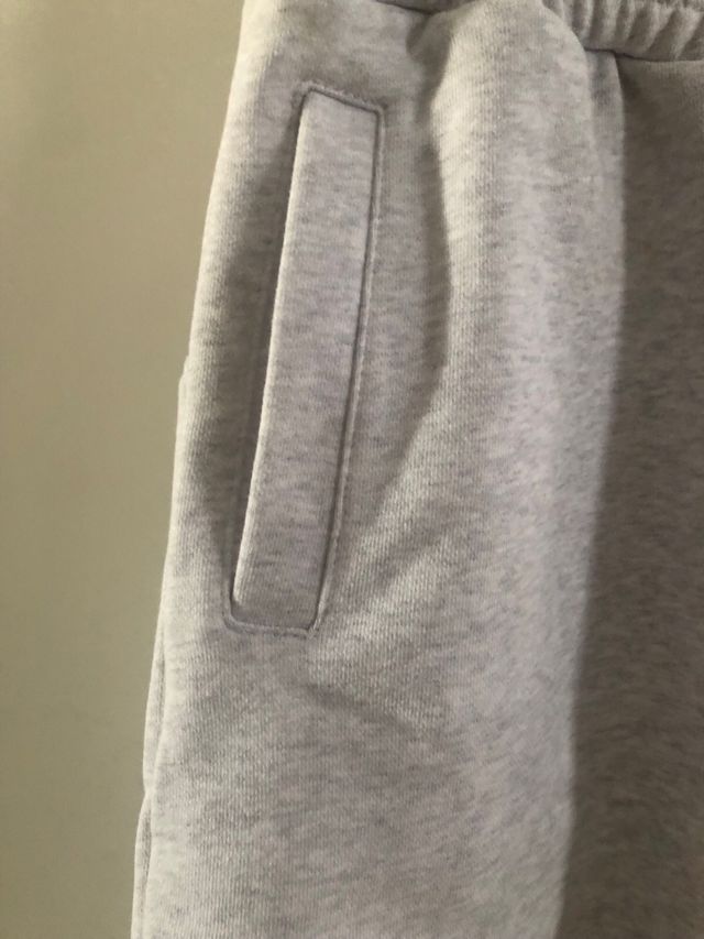 Pantalones cortos Bershka grises