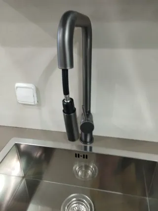 Grifo de Cocina Negro y Plateado