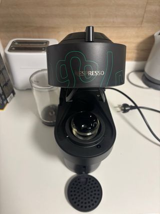 Cafetera Nespresso Vertuo Pop+