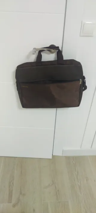 Maletín marrón