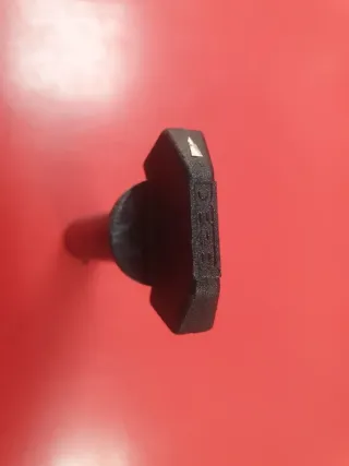 Pomo Largo Grifo Gasolina DERBI