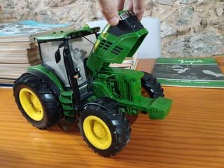 Juguete tractor John Deere