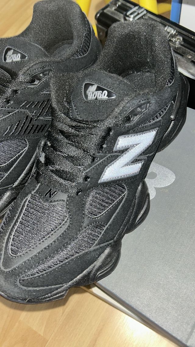 New Balance 9060 Negro Gris