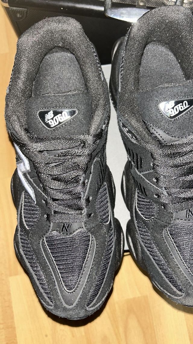 New Balance 9060 Negro Gris