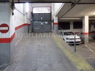 Garaje en venta en Centre en Sant Boi de Llobregat