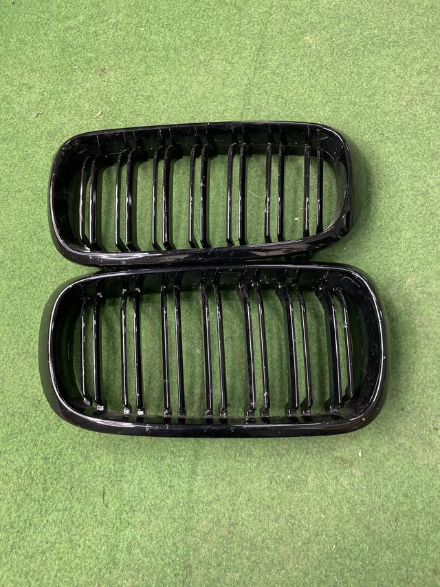 Parrilla Delantera BMW X5 Negra