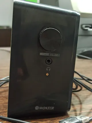 Altavoces Woxter PC Negros.