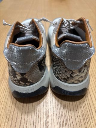 Zapatos Cetti Talla 39 Gris y Blanco