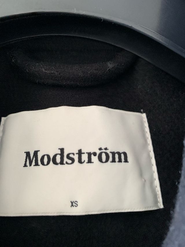 Abrigo lana corte recto Modström