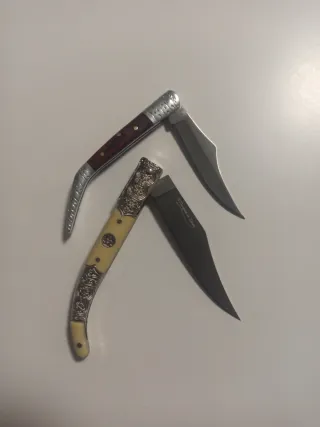 Navaja multiusos con mango de hueso y metal