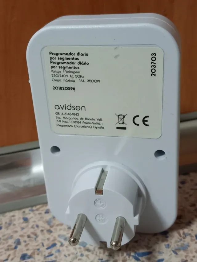 4Temporizador Enchufe Programable Avidsen y coati.