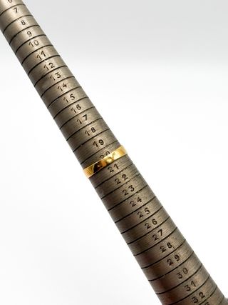 Anillo solitario de oro 18kt