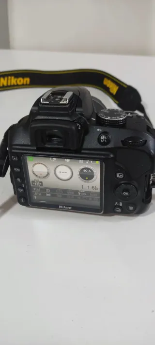 Cámara Nikon D3400 Negra + Accesorios