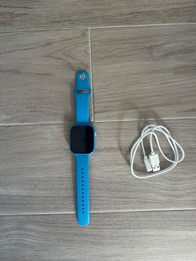 Relógio inteligente azul