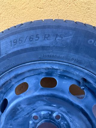 4 Llantas Ford Focus con Tapacubos 2006