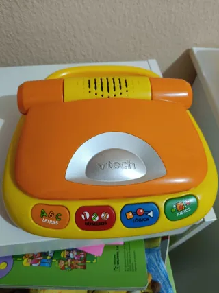 Guitarra Clásica Infantil con su funda y Ordenador