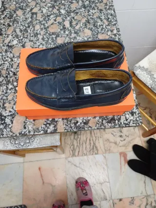 Zapatos castellanos niño piel azul