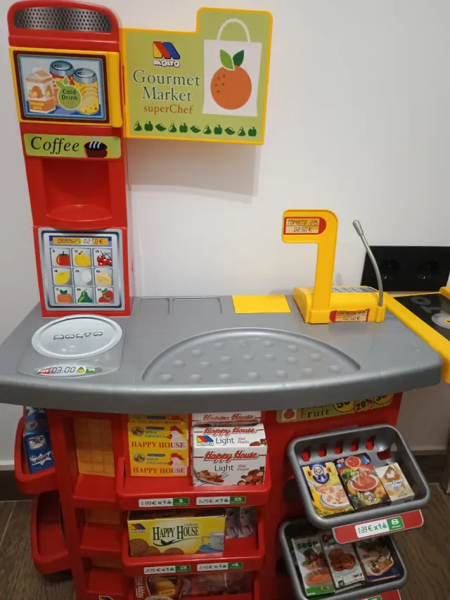 Cocinita plegable y supermercado Smoby