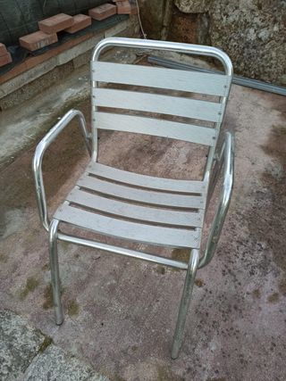 6 Sillas de aluminio apilables