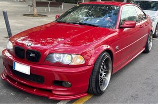 BMW Serie 3 2004 con pegatina B