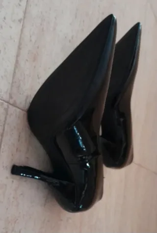 Zapatos de tacón Zara charol negros T37