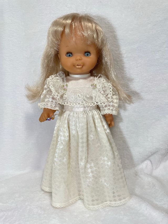 Muñeca Helen Famosa