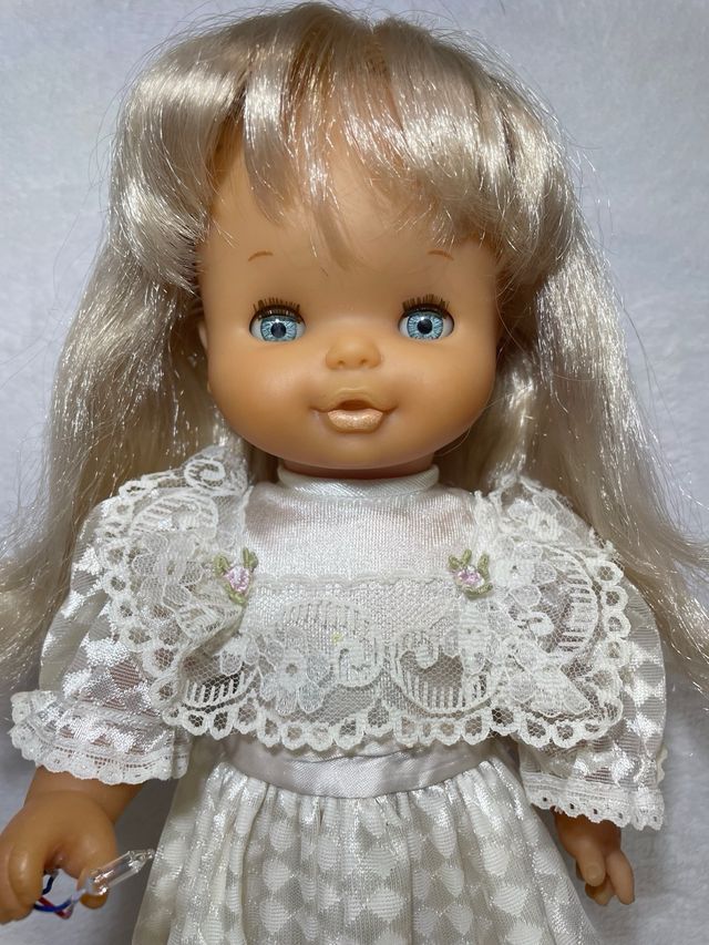 Muñeca Helen Famosa