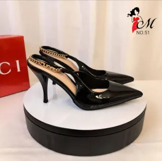 Scarpe Gucci slingback tacco alto con catena oro