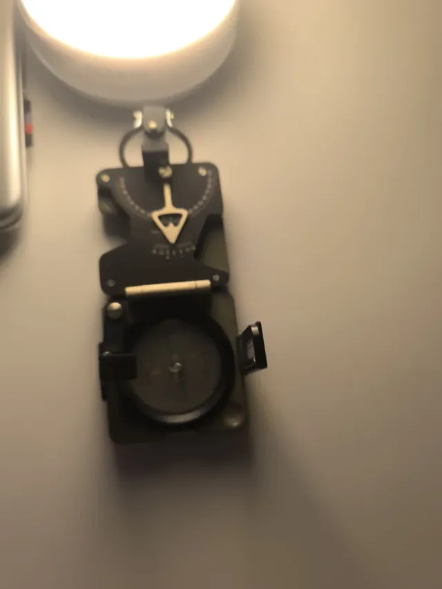 BRÚJULA PRISMÁTICA NÁUTICA Fabricación Suiza